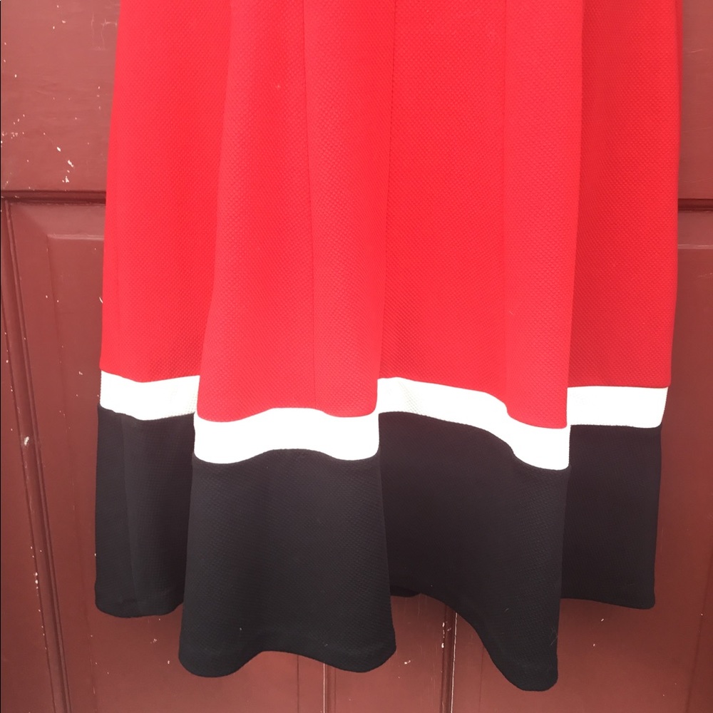 Designer Dress - Picture 4 of 4